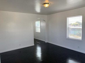 1329 Dunn Ave-Unit -1329 in Richmond, CA - Building Photo - Building Photo