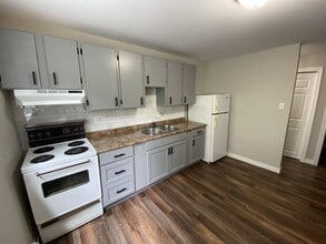 28 Newman St in Saint John, NB - Building Photo - Building Photo