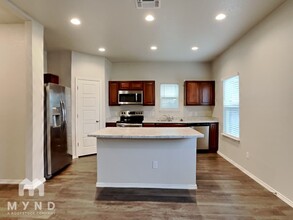 3926 Turning Pine Edge in Converse, TX - Building Photo - Building Photo