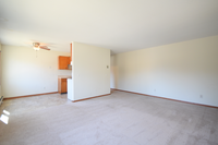 2712 Pillsbury Ave S in Minneapolis, MN - Building Photo - Interior Photo