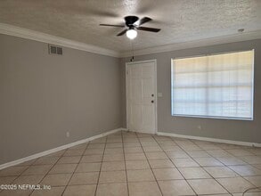 7430 Jade Dr N in Jacksonville, FL - Building Photo - Building Photo