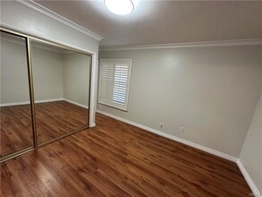 23018 Hartland St in Los Angeles, CA - Building Photo - Building Photo