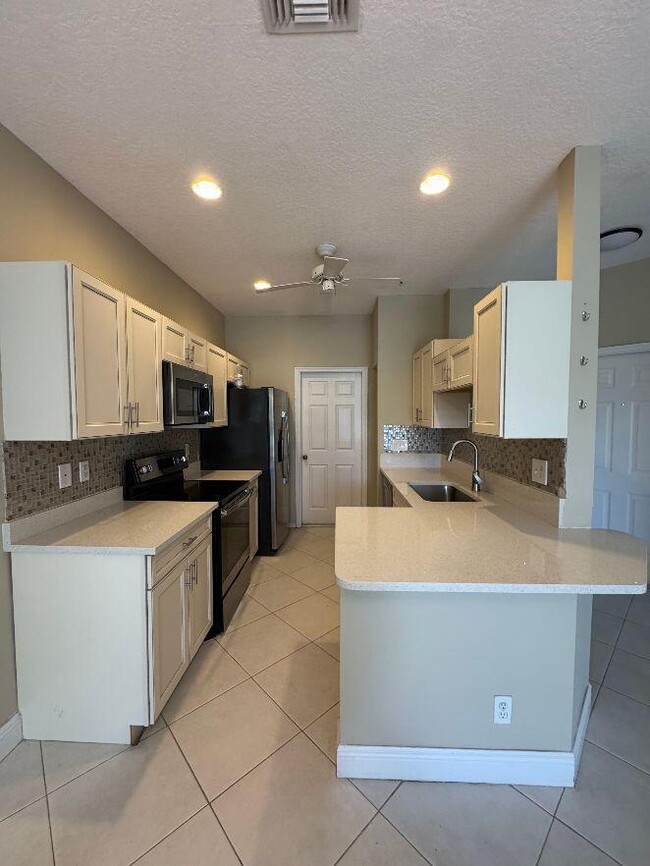 7890 Sienna Springs Dr in Greenacres, FL - Building Photo - Building Photo