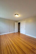 3 Curve St in Branford, CT - Building Photo - Building Photo