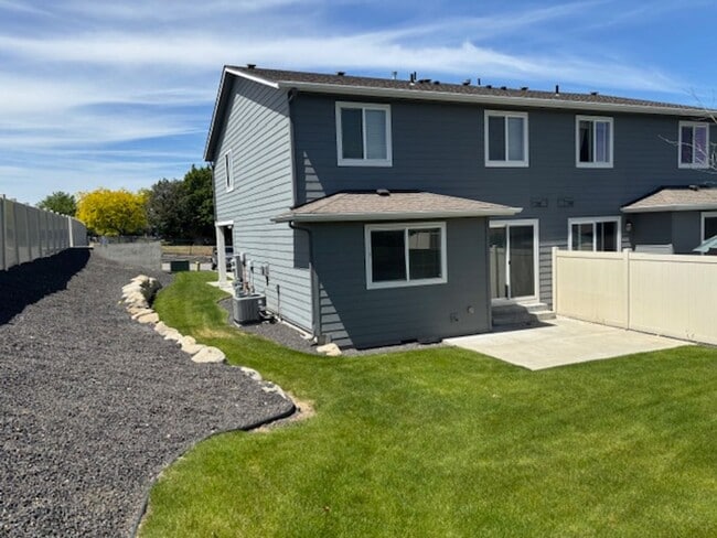 925 S Fox Ln in Spokane Valley, WA - Building Photo - Building Photo