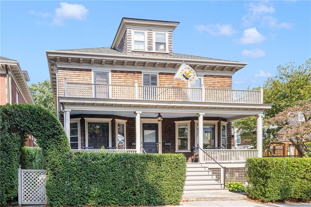 14 Greenough Pl in Newport, RI - Building Photo