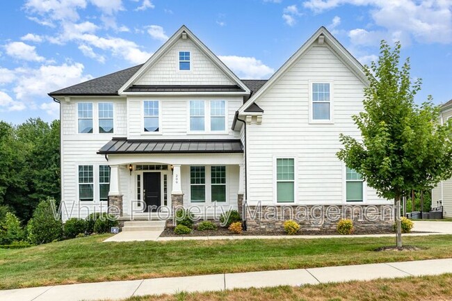 209 Forsythia Ln