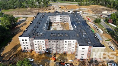 Madison Ironbridge in Chester, VA - Building Photo - Building Photo