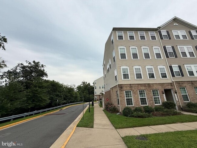 property at 14752 Malloy Ct