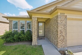 2222 Mountain Quail Wy in Conroe, TX - Building Photo - Building Photo