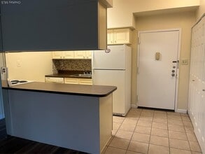 725 Miller Ave in Freeport, NY - Building Photo - Building Photo