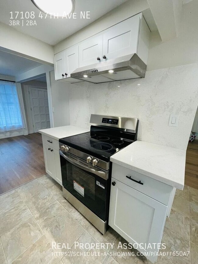 17108 47th Ave NE in Lake Forest Park, WA - Building Photo - Building Photo