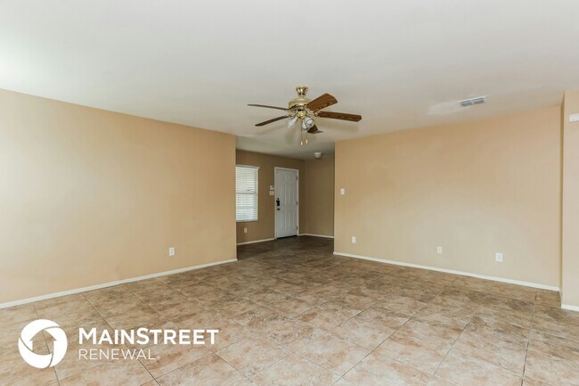 1435 Sax Leigh Dr in Dallas, TX - Building Photo - Building Photo