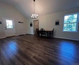 118 Plains Rd in Walden, NY - Building Photo - Building Photo