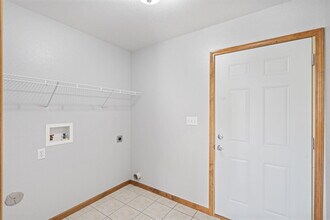 5104 Sandstone Dr in Columbia, MO - Building Photo - Building Photo