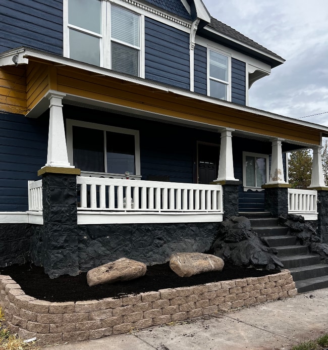 property at 419 N 10th St