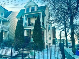 1 Shanley Ave, Unit 1 in Newark, NJ - Building Photo