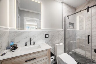 3 Pearl St in Groton, CT - Building Photo - Building Photo