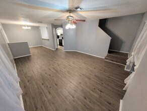 1331 Twilridge Pl in Brandon, FL - Building Photo - Building Photo