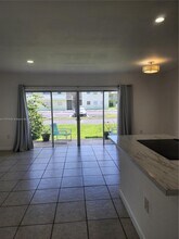 7680 SW 82nd St in Miami, FL - Building Photo - Building Photo