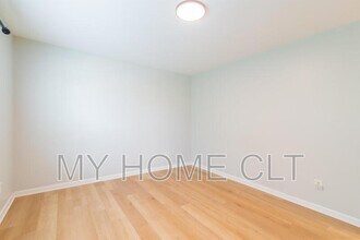 3809 Old Wagon Rd in Charlotte, NC - Building Photo - Building Photo