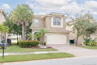 979 NW Leonardo Cir in Port St. Lucie, FL - Building Photo - Building Photo