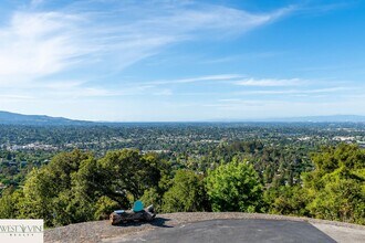 16870 Quarry Rd in Los Gatos, CA - Building Photo - Building Photo