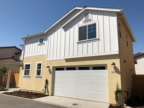 270 X-Bar-D Wy in Templeton, CA - Building Photo - Building Photo