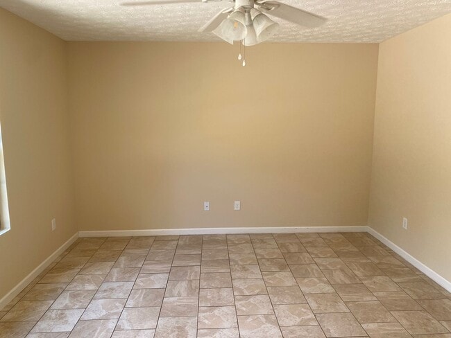 2643 Tanglewood Trail W in Hokes Bluff, AL - Building Photo - Building Photo