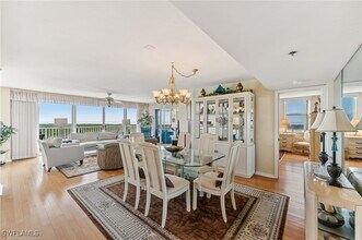 6361 Pelican Bay Blvd in Naples, FL - Building Photo - Building Photo