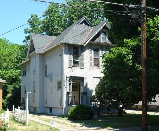 620 W 8th St in Erie, PA - Building Photo - Building Photo