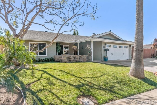 2245 Nob Hill Dr in Carlsbad, CA - Building Photo - Building Photo