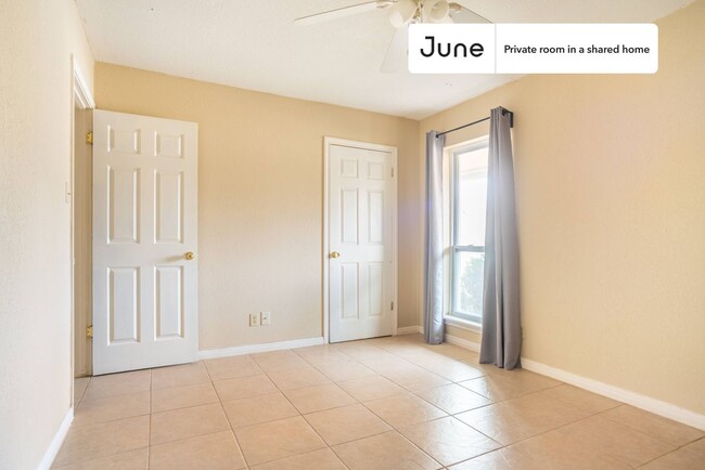 5407 Tipton Dr in Austin, TX - Building Photo - Building Photo