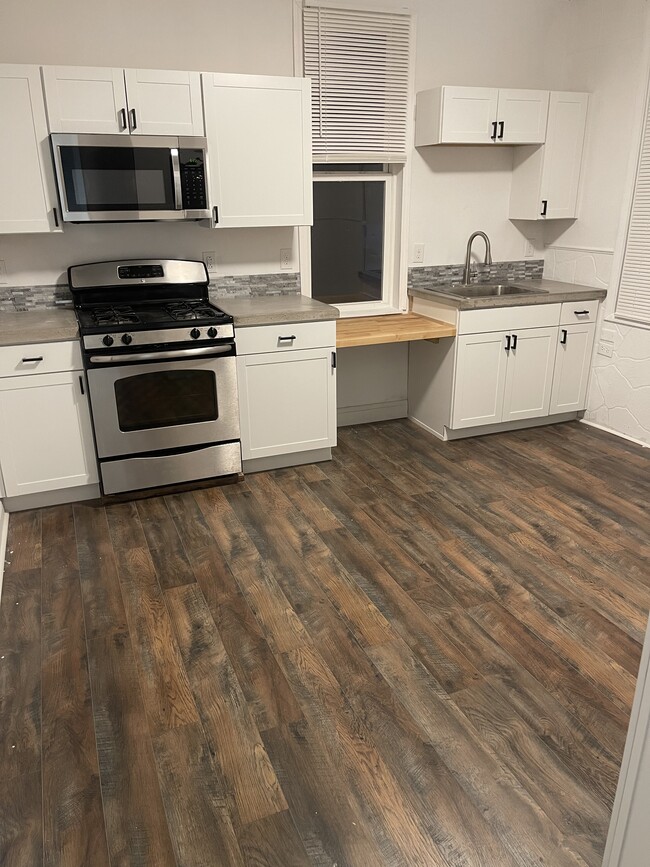 281 Jackson St in Rochester, PA - Foto de edificio - Building Photo