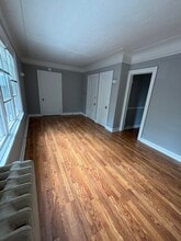 884 Beaconsfield Ave in Grosse Pointe Park, MI - Building Photo - Building Photo