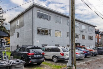 Adnac Apartments in Vancouver, BC - Building Photo - Building Photo