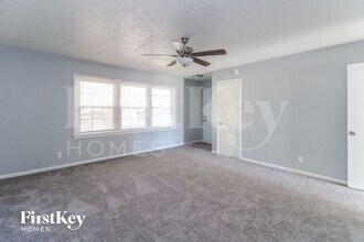 4118 Kingsland Cir in Winston-Salem, NC - Foto de edificio - Building Photo