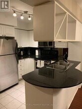 4090 Living Arts Dr in Mississauga, ON - Building Photo - Building Photo