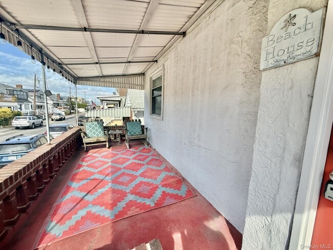 70 Malone Ave in East Atlantic Beach, NY - Building Photo - Building Photo