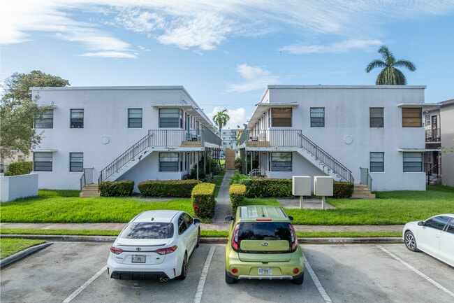 Cielo Miami Beach Apartments in Miami Beach, FL - Foto de edificio - Building Photo