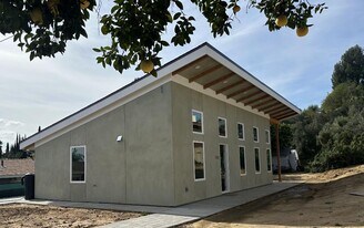 1853 N Ave 53 in Los Angeles, CA - Building Photo