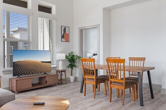 6514 Ross Rd in Austin, TX - Building Photo - Building Photo