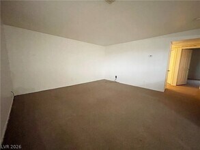 2209 James Bilbray Dr in Las Vegas, NV - Foto de edificio - Building Photo