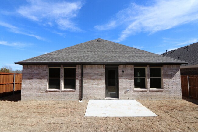 616 Frst Pk Pkwy in Princeton, TX - Foto de edificio - Building Photo