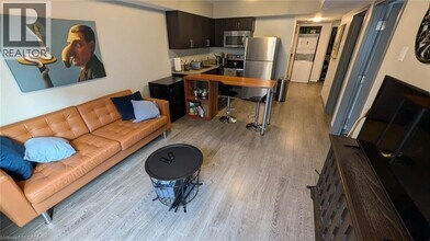 321 Spruce St in Waterloo, ON - Building Photo - Building Photo