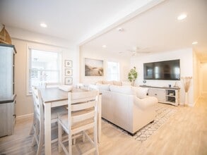 6 S Troy Ave in Ventnor City, NJ - Building Photo - Building Photo