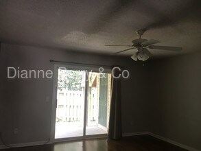 4609 McClelland Dr-Unit -Unit D-103 in Wilmington, NC - Foto de edificio - Building Photo