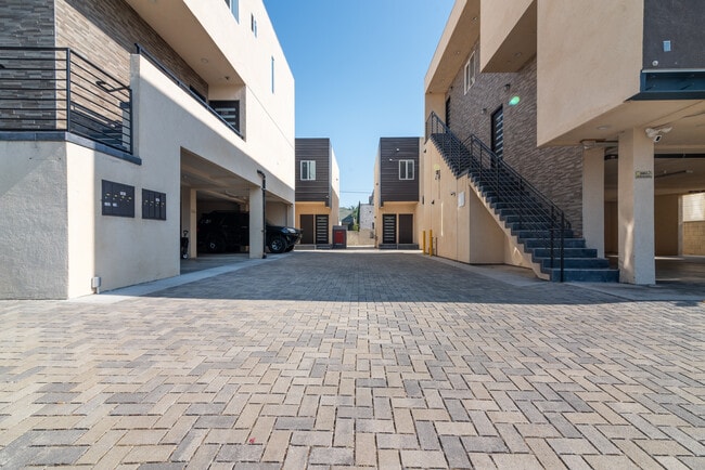 1164 W 24th St, Unit 1164 in Los Angeles, CA - Building Photo - Building Photo