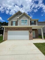 337 Shiloh Creek Dr in Calera, AL - Building Photo