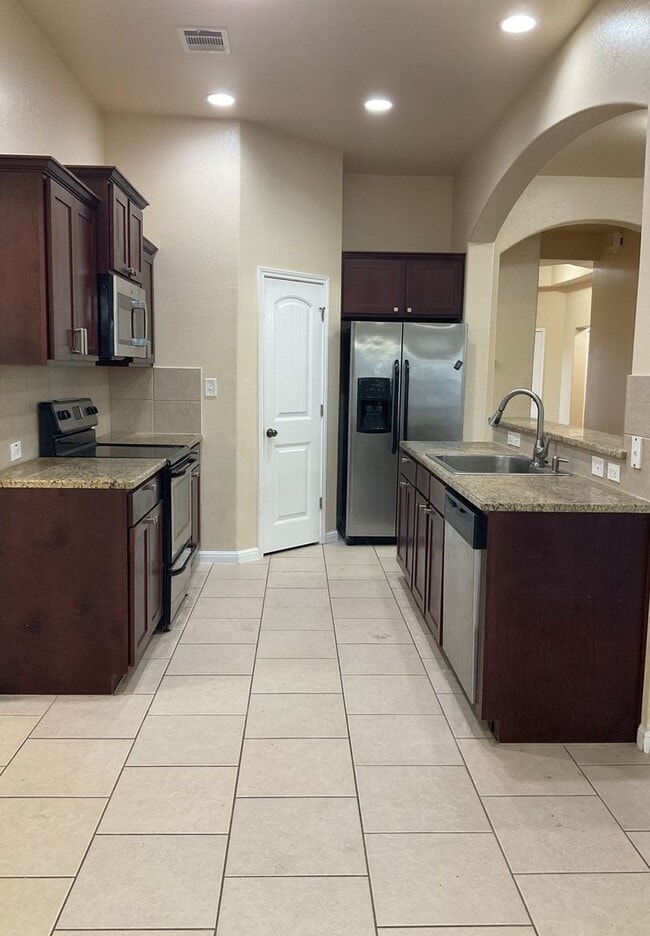 300 W Libra Dr in Killeen, TX - Building Photo - Building Photo